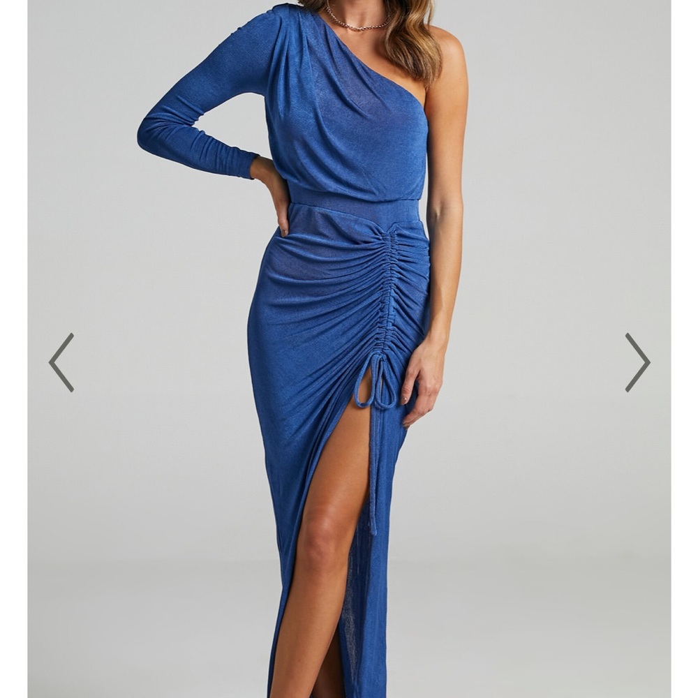 ELEIZA ONE SHOULDER RUCHED MIDI DRESS IN COBALT Size 8